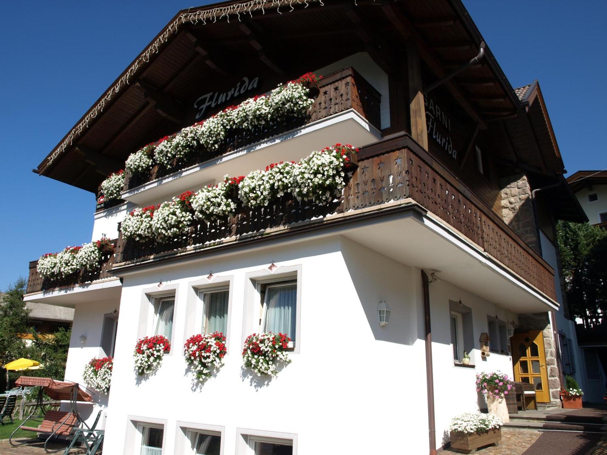 Garni Flurida Panzió Selva di Val Gardena Kültér fotó